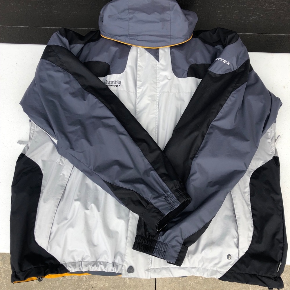 Men’s Columbia Jacket